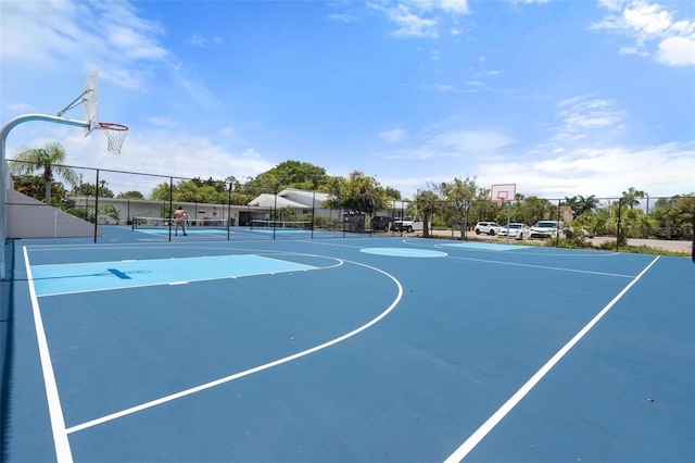 1404 Dartmouth Dr, Bradenton, FL 34207 - view of basketball court with community basketball court and a tennis court