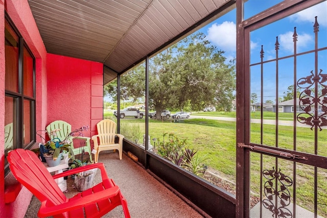 4145 W Price Blvd, North Port, FL 34286 - sunroom featuring lofted ceiling