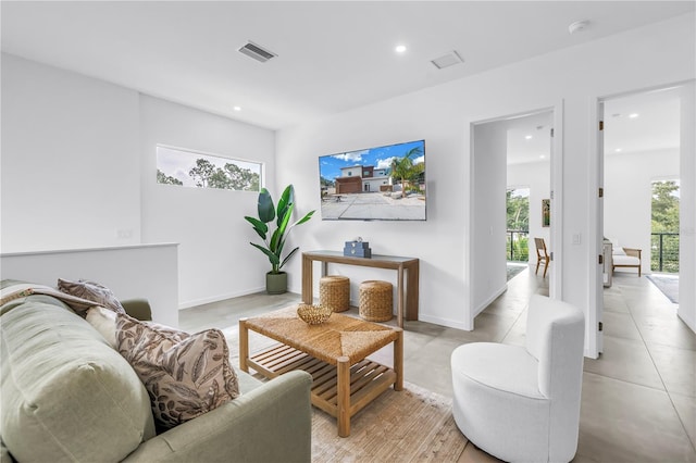 2065 Goldenrod St, Sarasota, FL 34239 - living room with recessed lighting