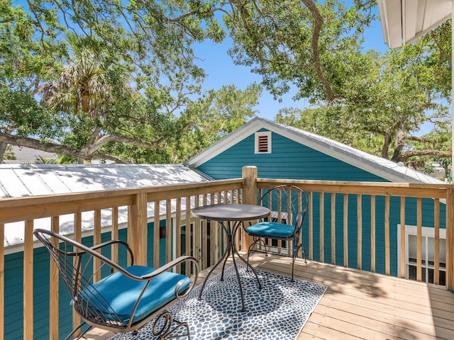 1732 6th St, Sarasota, FL 34236 - view of wooden deck
