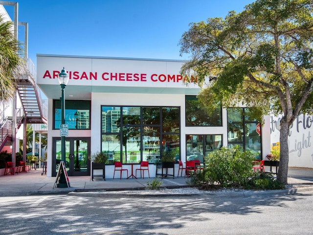 1732 6th St, Sarasota, FL 34236 - view of commercial location