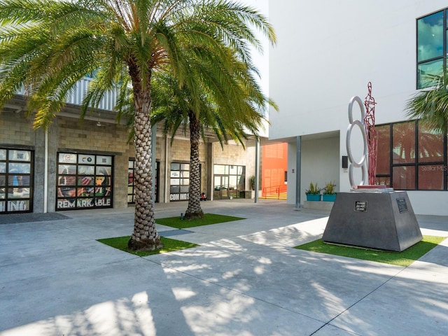 1732 6th St, Sarasota, FL 34236 - view of front facade with stucco siding