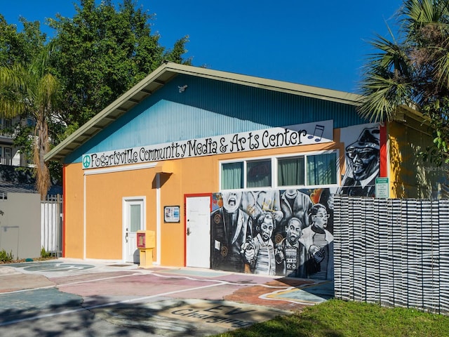 1732 6th St, Sarasota, FL 34236 - view of building exterior