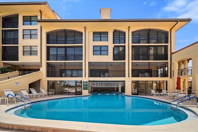8750 Midnight Pass Rd Unit 501, Sarasota, FL 34242 - view of community pool