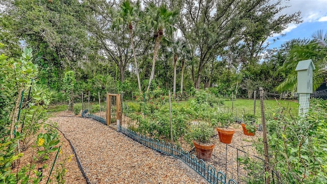 7604 Weeping Willow Cir, Sarasota, FL 34241 - photo 65