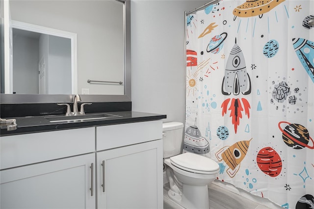 8706 Arrow Creek Dr, Parrish, FL 34219 - full bathroom featuring vanity and a shower with curtain