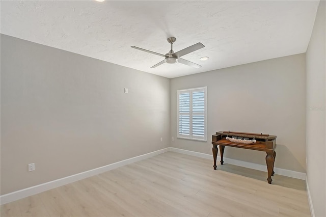 444 S Polk Dr, Sarasota, FL 34236 - unfurnished room featuring ceiling fan and light wood-style floors