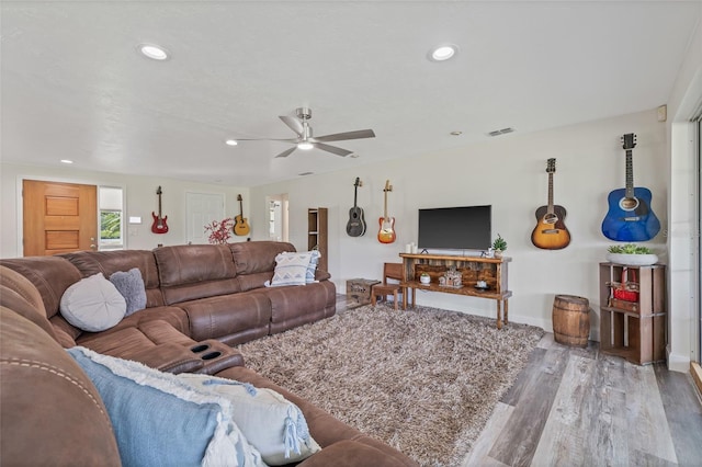 336 Highland Shores Dr, Ellenton, FL 34222 - living area featuring wood finished floors, a ceiling fan, and recessed lighting