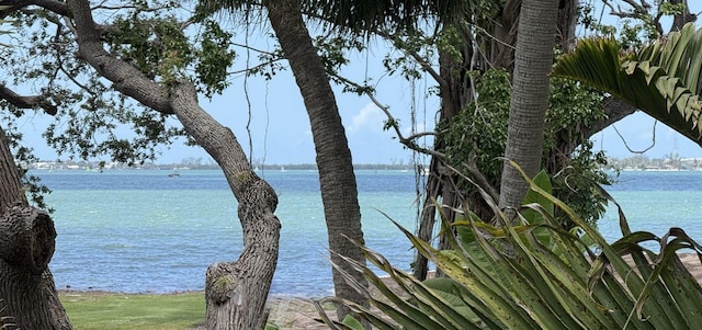 1076 Toc0Baga, Sarasota, FL 34234 - water view