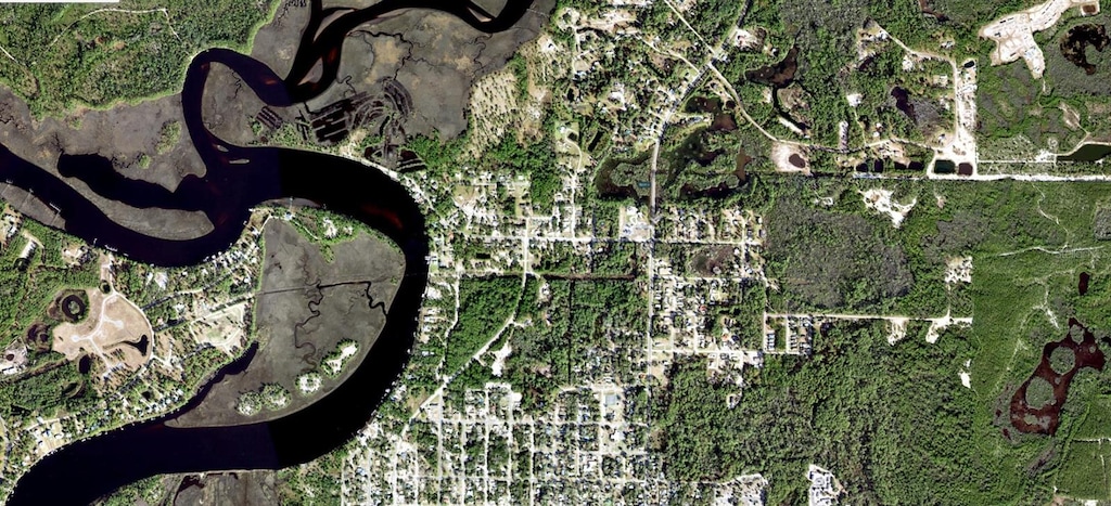 1309 Tallahassee St, Carrabelle, FL 32322