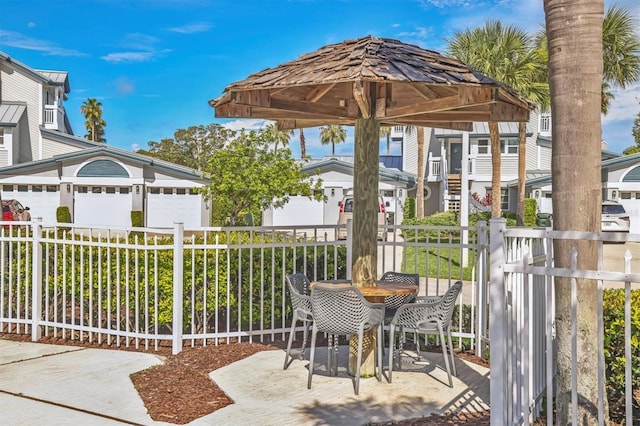1240 Siesta Bayside Dr Unit 1240C, Sarasota, FL 34242 - view of patio