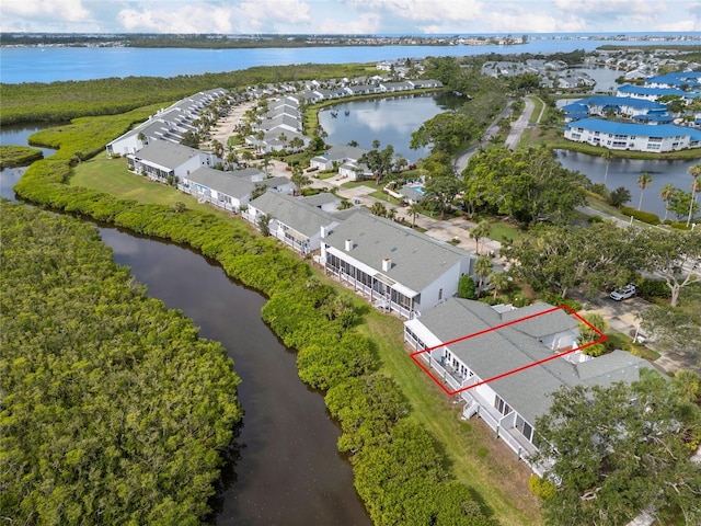 805 Waterside Ln, Bradenton, FL 34209 - aerial view of residential area featuring a large body of water and property parcel outlined