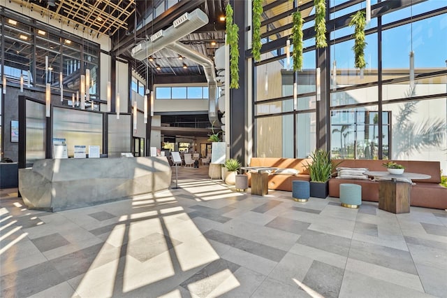 8705 Winter Breeze Way, Sarasota, FL 34241 - common area with a towering ceiling
