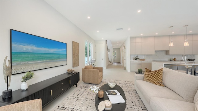 2590 Floyd St, Sarasota, FL 34239 - living room with recessed lighting