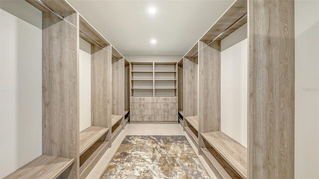 2590 Floyd St, Sarasota, FL 34239 - view of walk in closet
