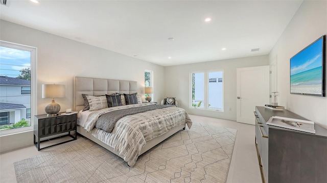 2590 Floyd St, Sarasota, FL 34239 - bedroom featuring recessed lighting