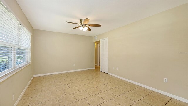 2462 Hyde Park St, Sarasota, FL 34239 - photo 9