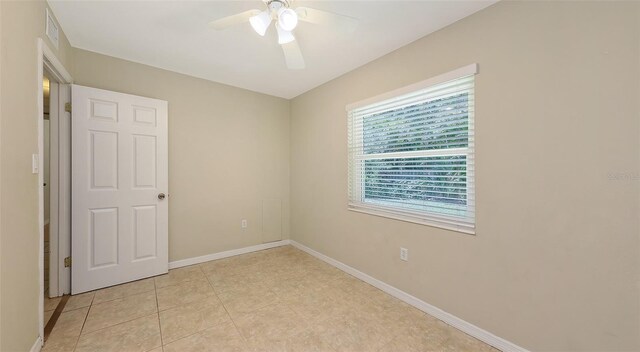 2462 Hyde Park St, Sarasota, FL 34239 - photo 15