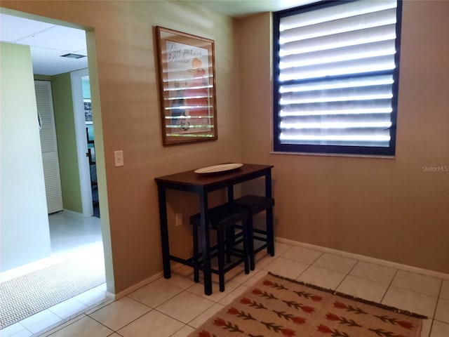 137 Pineneedle Dr Unit 137, Bradenton, FL 34210 - hallway featuring light tile patterned floors