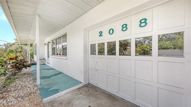 2088 Grove St, Sarasota, FL 34239 - view of patio / terrace with a garage