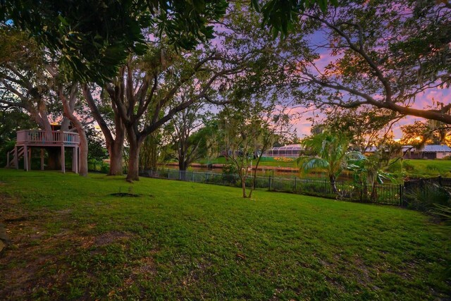 2504 Tanglewood Dr, Sarasota, FL 34239 - photo 53
