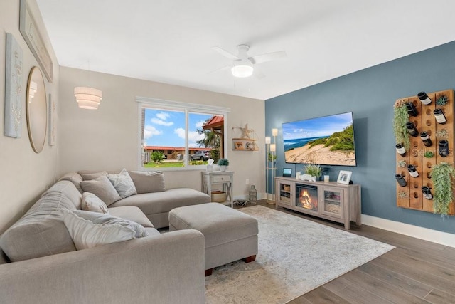 3850 Catalina Dr, Bradenton, FL 34210 - living area featuring wood finished floors and a ceiling fan