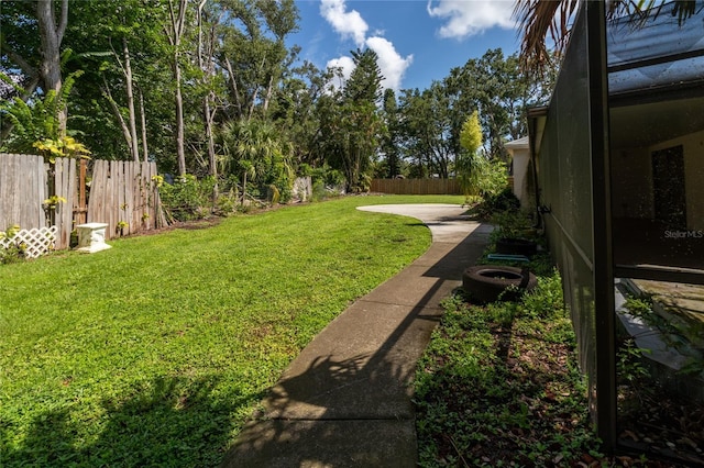 4805 Cypress Lake Ct, Sarasota, FL 34243 - view of yard featuring a patio