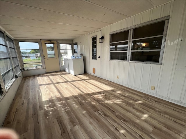 1871 Palm Springs St, Sarasota, FL 34234 - unfurnished sunroom featuring washer / clothes dryer