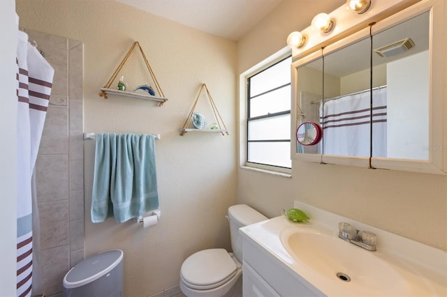 4508 101st St W Unit A, Bradenton, FL 34210 - full bathroom with vanity and a shower with shower curtain