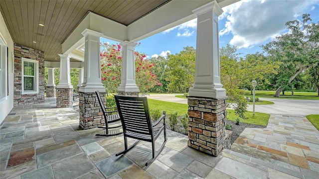 6050 Saddle Oak Trl, Sarasota, FL 34241 - view of porch