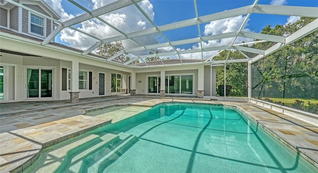 6050 Saddle Oak Trl, Sarasota, FL 34241 - outdoor pool with a patio and glass enclosure