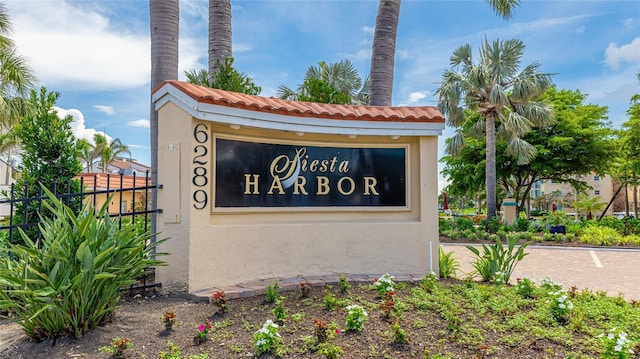 1257 S Portofino Dr Unit 306, Sarasota, FL 34242 - view of community / neighborhood sign