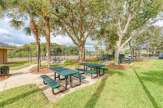 7824 48th Pl E, Bradenton, FL 34203 - view of property's community with a tennis court