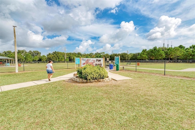 7824 48th Pl E, Bradenton, FL 34203 - view of property's community