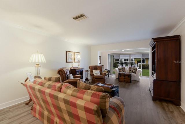 4414 Mount Vernon Dr Unit 1, Bradenton, FL 34210 - living area with crown molding and wood finished floors