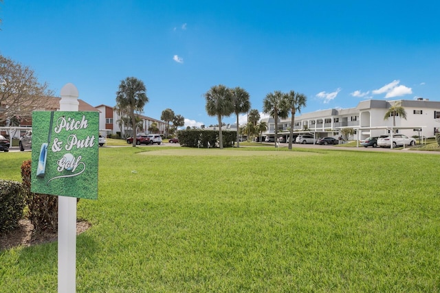4414 Mount Vernon Dr Unit 1, Bradenton, FL 34210 - view of property's community featuring a yard and parking