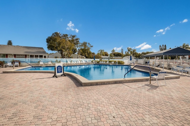 4414 Mount Vernon Dr Unit 1, Bradenton, FL 34210 - community pool with a patio area