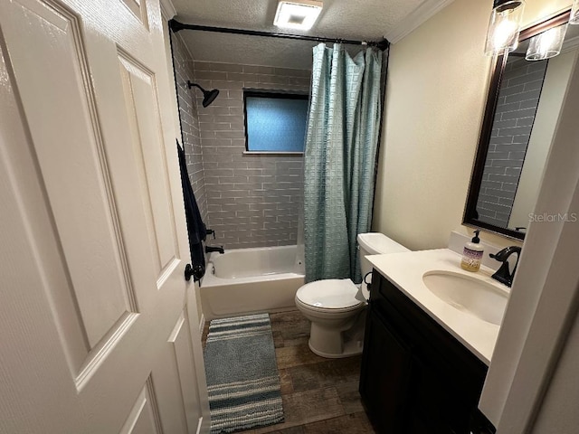 611 Missouri Rd, Venice, FL 34293 - bathroom with a textured ceiling, vanity, shower / tub combo, and wood finished floors