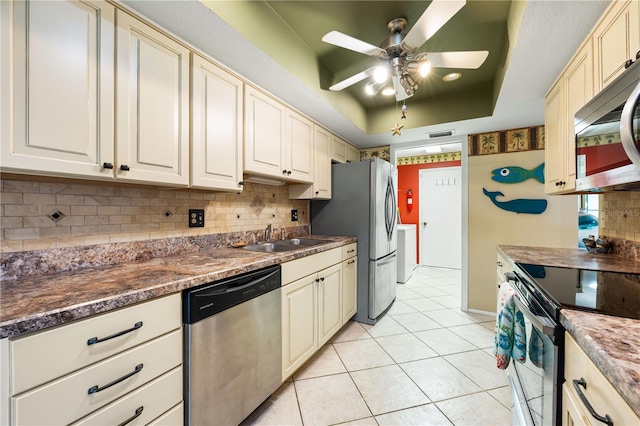 3530 Wilkinson Woods Dr Unit 14, Sarasota, FL 34231 - photo 13