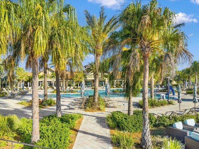 7661 Summerland Cv, Bradenton, FL 34202 - view of property's community with a swimming pool