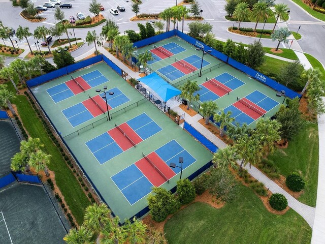 7661 Summerland Cv, Bradenton, FL 34202 - drone / aerial view