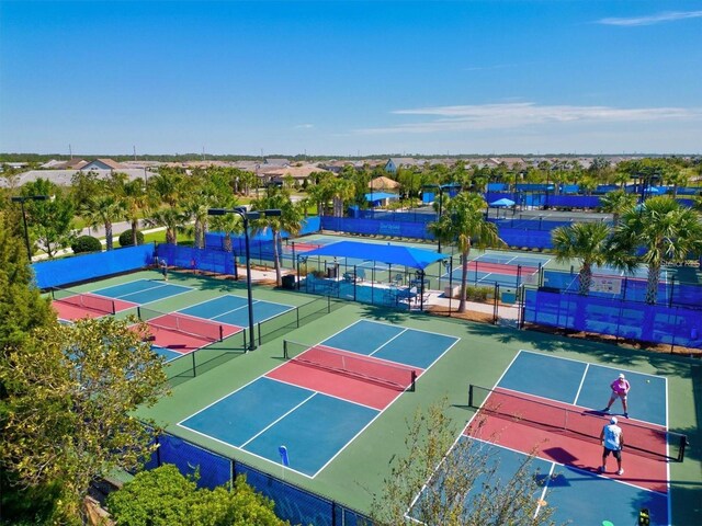 7661 Summerland Cv, Bradenton, FL 34202 - view of tennis court