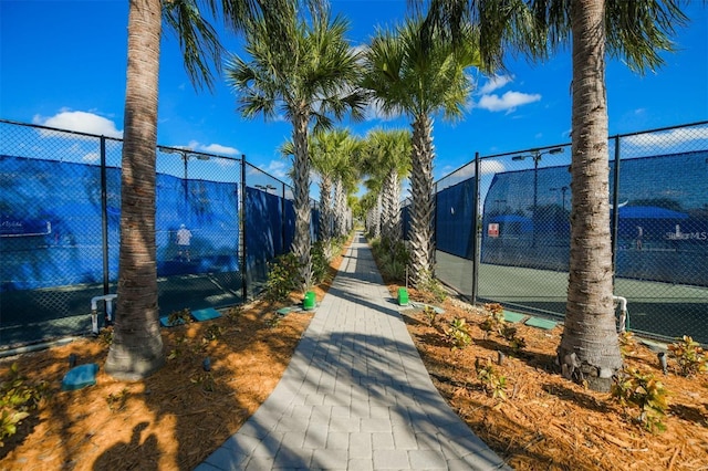 7661 Summerland Cv, Bradenton, FL 34202 - view of community with a tennis court