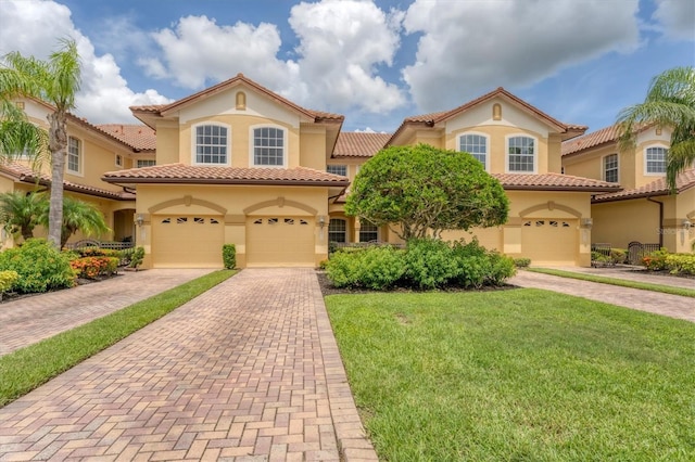 8261 Miramar Way Unit 8261, Lakewood Ranch, FL 34202 - photo 2