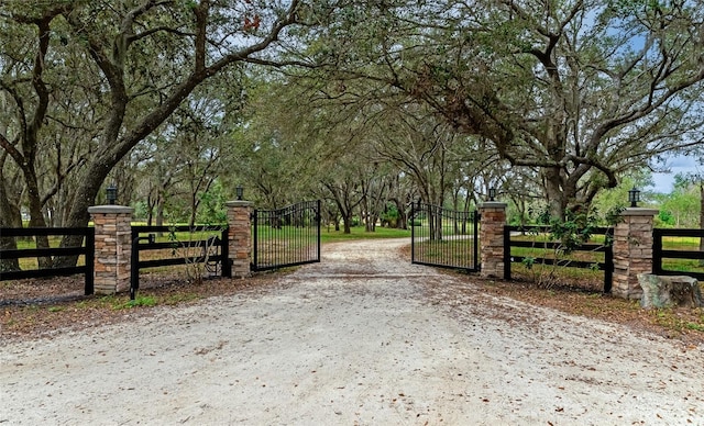 920 Lena Ln, Sarasota, FL 34240 - view of gate