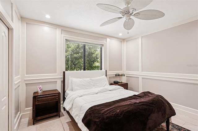 3906 Twin Rivers Trl, Parrish, FL 34219 - bedroom with a decorative wall, recessed lighting, and a ceiling fan