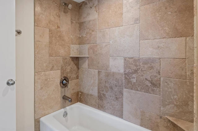 2425 Gulf Of Mexico Dr Unit 10F, Longboat Key, FL 34228 - full bathroom featuring shower / washtub combination