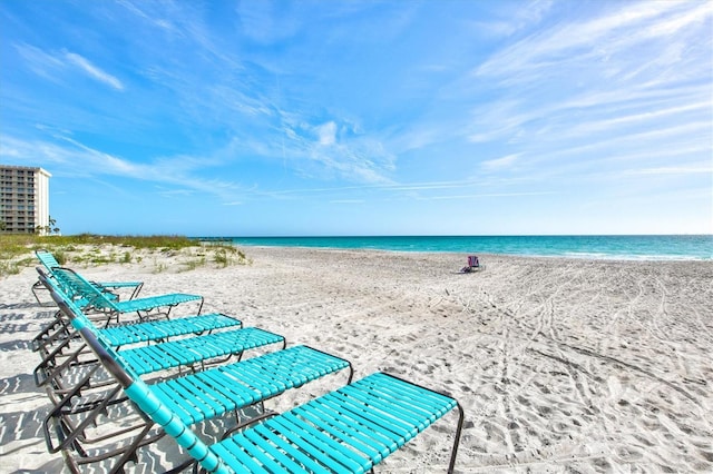 2425 Gulf Of Mexico Dr Unit 10F, Longboat Key, FL 34228 - surrounding community with view of water and beach