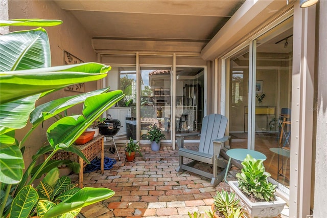 200 Cocoanut Ave Unit 1, Sarasota, FL 34236 - view of patio / terrace