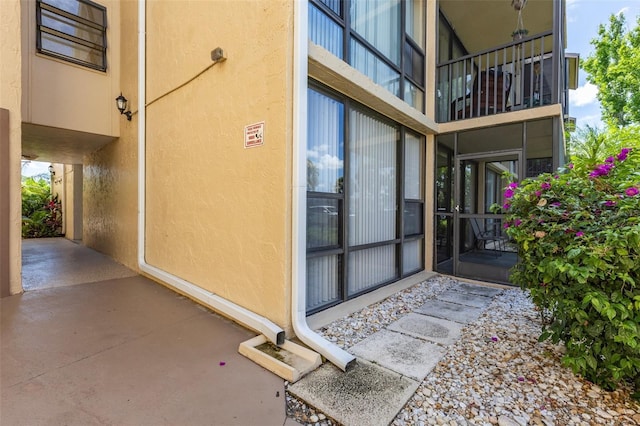 618 Bird Bay Dr S Unit 113, Venice, FL 34285 - view of patio / terrace